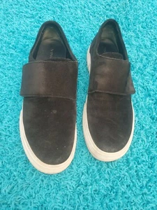 Vince Women's Size 8.5 Ward Suede Slip-On Platform Sneaker Shoe Black White - Picture 1 of 11