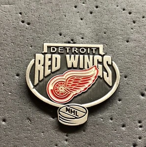 Detroit Red Wings Antique NHL Hockey Pin - Foto 1 di 1