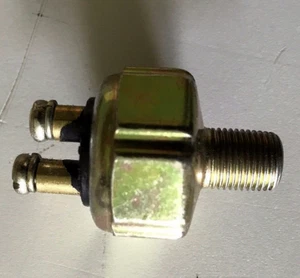 BUGGY, MASTER CYLINDER BRAKE LIGHT SWITCH COMPATIBLE WITH HAMMERHEAD 150cc 250cc - Picture 1 of 4