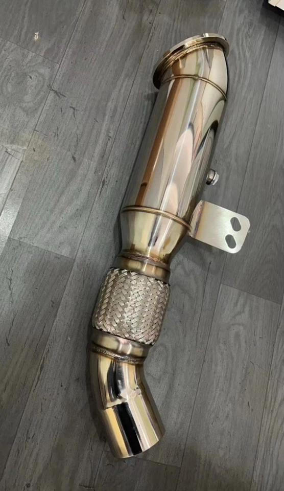 Substituição de tubo descendente OEM B58 - Imagem 1 de 3