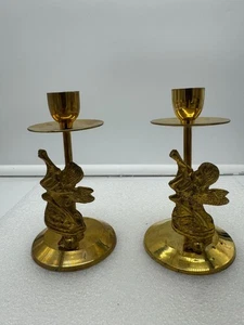 Vintage Pair of Brass Candlestick Holders Cherub Angel Playing Instrument - Picture 1 of 10