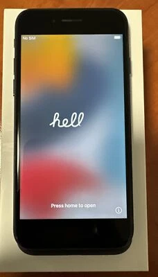 Apple iPhone 7 - 32GB - Nero Opaco (Sbloccato) - Immagine 1 di 4