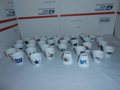1 NFL FOOTBALL MINI PORCELAIN SHOT GLASS/CUP YOU CHOOSE TEAM + 5 BONUS CARDS Cover