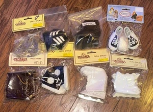 Posten von 8 neu in Verpackung Puppenschuhe verschiedene Stile/Farben & Marken - Bild 1 von 1