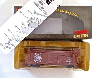 HO 84679 Roundhouse NYNH&H 40' Sliding Door Boxcar w/ Automatic Knuckle Couplers - Image 1 of 4