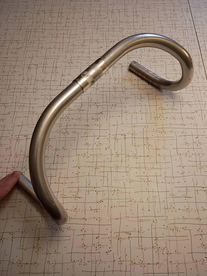 Manillar Nitto Track NJS Drop Bar B123AA Keirin Duraluminio 40 cm 25,4 aleación B123 Foto 1 de 4