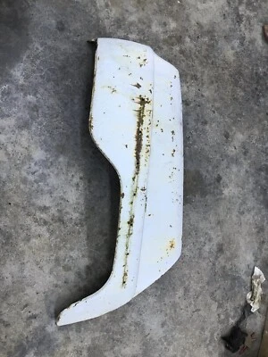 1967 Saab 96 RH заднее крыло нуждается в работе со стороны пассажиров - Изображение 1 из 4