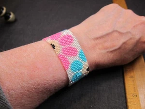 Beautiful peyote stitch handmade bracelet pink purple blue flowers 7.25" - Picture 1 of 5