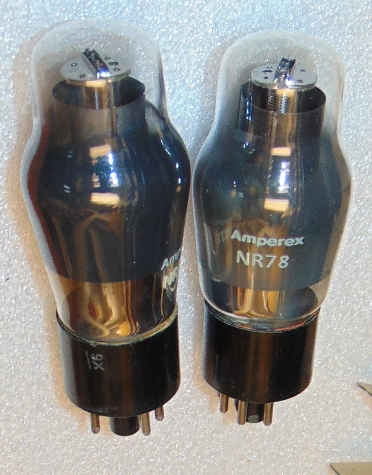 MEGA RARO NOS PAR AMPEREX NR78 / 6C5G W1528 LATAS ABIERTAS PLACAS AÑOS 40 HECHAS EN EUROPA Foto 1 de 4