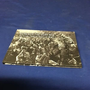 Unter der Oberfläche - Ein Blick in die Innenseite von Gears of War 2 - Hardcover-Buch - Bild 1 von 3