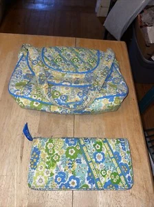 Vera Bradley English Meadow Purse & Wallet Set Magnet Close Green Blue Yellow - Picture 1 of 7