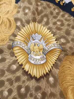 Hermès, foulard vintage.  Carré  CASCHE et PLUMETS  - Imagen 1 de 4