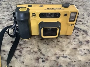 Minolta Weathermatic Dual 35 AF Waterproof 35mm Film Camera - Picture 1 of 4