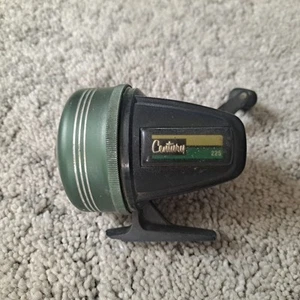 Johnson Graphite Century Model 225 Smooth Good Youth Beginner Fishing Reel - Picture 1 of 9
