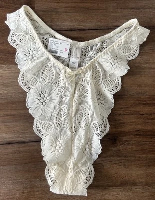 Vintage Victoria’s Secret Ivory Panties Sz L Floral Lace Hi Cut Thong NWT 90s - Image 1 of 4