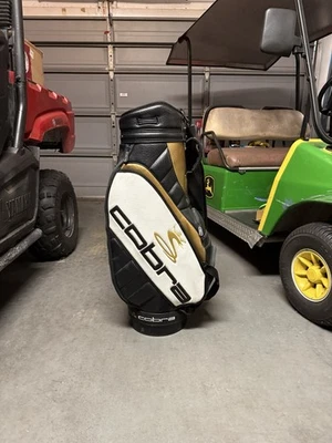 Bolsa de golf King Cobra Pro con soporte divisor de 6 vías Foto 1 de 4