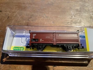 Minitrix 15173-39 mit Kurzkupplung Hubschiebedachwagen braun - Bild 1 von 1