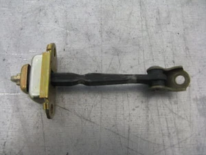Türbremse Türfangband Vorne Rechts Nissan Primera P12 Schrägheck / Hatchback - Picture 1 of 1