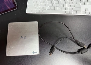 LG CP50NS20 Slim Lecteur BD-ROM/DVD PORTABLE, testé, fonctionnel. - Photo 1/5