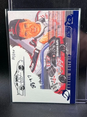 1997 Score Board IQ - Remarques # SB6 Darrell Waltrip /570 Autograph Sam Bass NM - Image 1 of 2