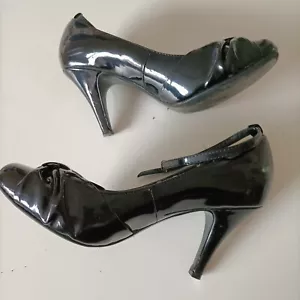 Next Women’s Black Faux Patent Leather Court Shoes Size 5.5 - Picture 1 of 5