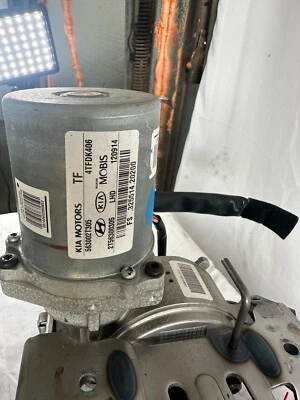 Columna de dirección asistida KIA OPTIMA 2014-2015 con motor OEM 563002T305 Foto 1 de 4