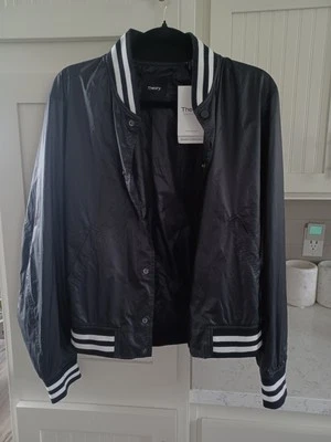 Chaqueta Universitaria Theory Talla XS Negra Con Tiras Blancas Nueva Con Etiquetas  Foto 1 de 4