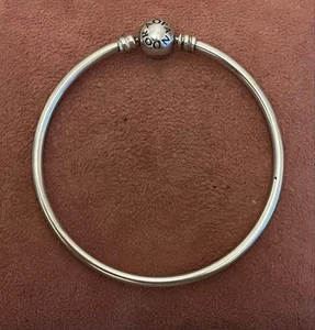 Genuine Pandora Bangle Size 19cm - Picture 1 of 1