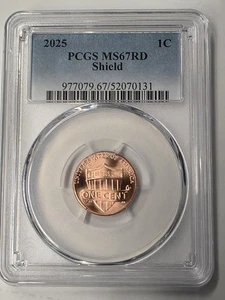 Lincoln Shield 2025 P 1 centavo graduación profesional MS67RD - Imagen 1 de 4