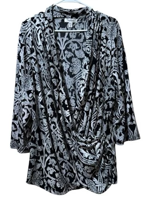 Blusa envolvente Dressbarn para mujer talla 22/24 ligera elástica formal carrera en la ciudad Foto 1 de 4