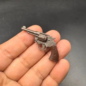 1/6 Scale FS73036 Revolver Weapon Gun Plastic Model for 12" Figures Prop Scene - Picture 1 of 3