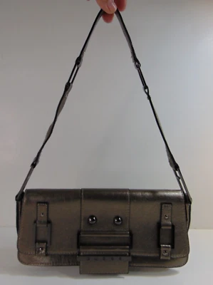 Guess Mujer Imitación Cuero Baguette Bolso de Hombro Cartera en Peltre/Punmetal Y2K Foto 1 de 4