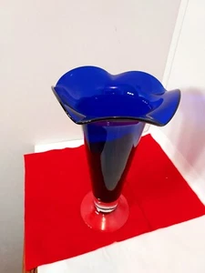 Cobalt Blue Vase Hand Blown 1990 By AAC With Ruffled Edge & Clear Base - Picture 1 of 10