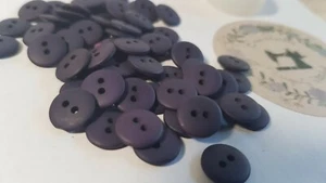 Vintage/retro 2 hole button new 15pcs, 11.1 mm dia., colour: deep purple - Picture 1 of 9