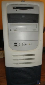 HP VL420 Mini Tower, Pentium  4, 1.8 Ghz, 624288 KB RAM, NO HDD, #121 - Picture 1 of 12