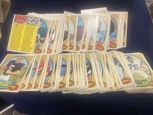 Topps Football 1970 SET PARZIALE/VICINO 130/263 carte varie condizioni. - Foto 1 di 6