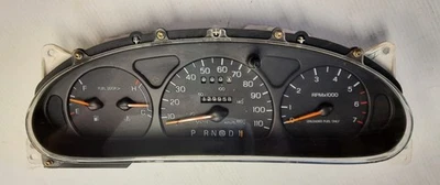 Cuadro de instrumentos velocímetro Ford Taurus 1998 Foto 1 de 4