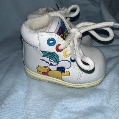 Disney Winnie The Pooh Años 90 Cometa Voladora Zapatos Caminante Niño Pequeño Talla 1 Foto 1 de 4