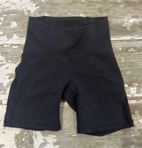 Pantalones Cortos LULULEMON Train Times Luxtreme Negros Gimnasio Elevación Entrenamiento Bicicleta 6" Talla 2 - Imagen 1 de 5