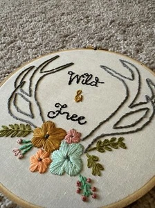 Finished Hoop Embroidery Flowers Floral Wall Decor Art 8" - Picture 1 of 3