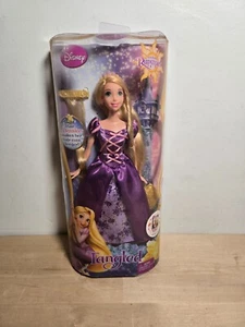 2010 Mattel - Disney Tangled Rapunzel Doll Hair Extensions Blonde T3244 - NEW - Picture 1 of 5