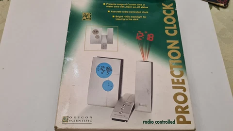 OREGON SCIENTIFIC RADIO CONTROLLER  CLOCK RM868P Cover