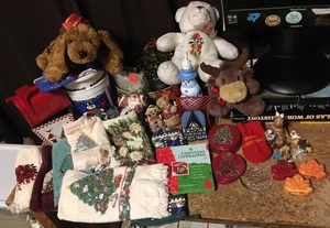 CHRISTMAS LOT SLEIGH SNOWMAN PLUSH ANIMALS TOWELS SNOWGLOBE PLANTERS CANDLES - Picture 1 of 11