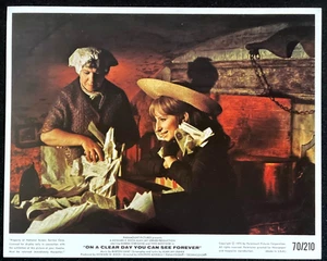 AN EINEM KLAREN TAG KÖNNEN SIE FÜR IMMER SEHEN Film-Lobbykarte Barbra Streisand Musical - Bild 1 von 1