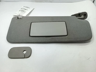 2018 年雪佛兰索罗德 1500 12428752 的乘客右遮阳板 — 第 1/4 张图片