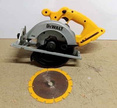 DeWalt DC390 6 1/2” 18V Circular Saw  Only - Image 1 of 4