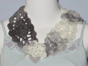 Nueva bufanda o diadema calentadora de cuello o diadema gris ganchillo suave hecha a mano - Imagen 1 de 11
