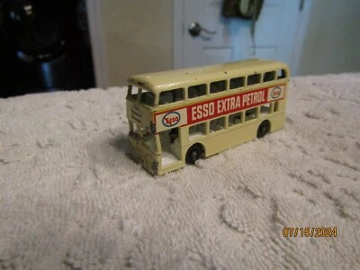 复古火柴盒 Lesney England No 74-2RW 戴姆勒巴士 Esso Extra Petrol 奶油 — 第 1/4 张图片