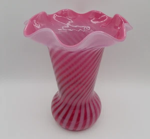 Vintage Fenton 9.5” Large Cranberry Opal Swirl Ruffled Vase Signed George Fenton - Picture 1 of 4