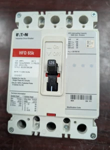 🤪 EATON 125 AMP CIRCUIT BREAKER 3 POLE 600 VAC HFD3125L - Picture 1 of 8